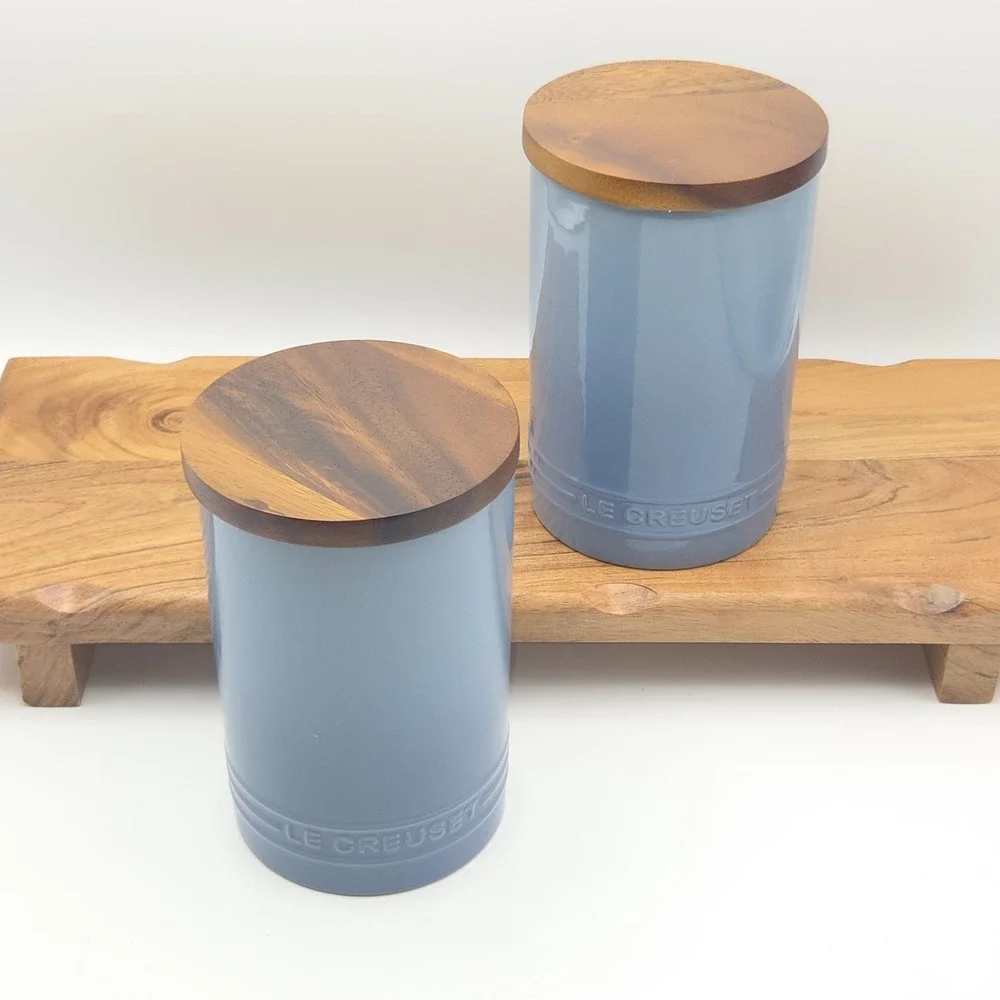 Le Creuset Chambray 26oz Stoneware Canister Wooden Lid Set x2 New Factory Second
